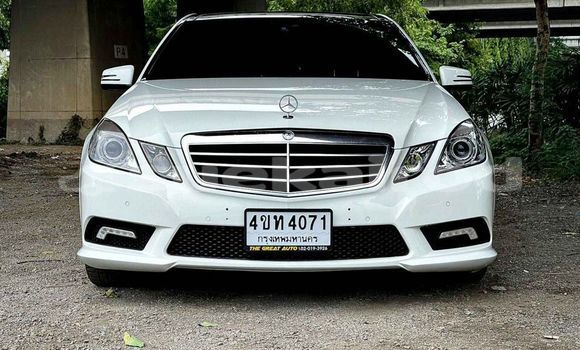 Buy Used Mercedes‒Benz E–Class White Car in Bangkok in Bangkok Buy Used Mercedes‒Benz E–Class White Car in Bangkok in Bangkok