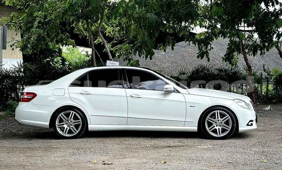 Buy Used Mercedes‒Benz E–Class White Car in Bangkok in Bangkok Buy Used Mercedes‒Benz E–Class White Car in Bangkok in Bangkok