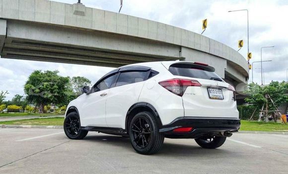 ซื้อ รถมือสอง Honda CR-V ขาว รถยนต์ ใน %{เมือง} ใน กรุงเทพมหานคร ซื้อ รถมือสอง Honda CR-V ขาว รถยนต์ ใน %{เมือง} ใน กรุงเทพมหานคร