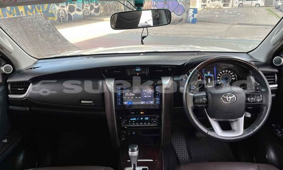 ซื้อ รถมือสอง Toyota Fortuner ขาว รถยนต์ ใน %{เมือง} ใน กรุงเทพมหานคร ซื้อ รถมือสอง Toyota Fortuner ขาว รถยนต์ ใน %{เมือง} ใน กรุงเทพมหานคร