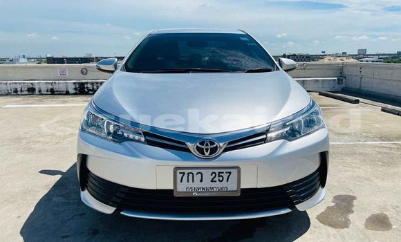 ซื้อ รถมือสอง Toyota Corolla อื่น ๆ รถยนต์ ใน %{เมือง} ใน กรุงเทพมหานคร