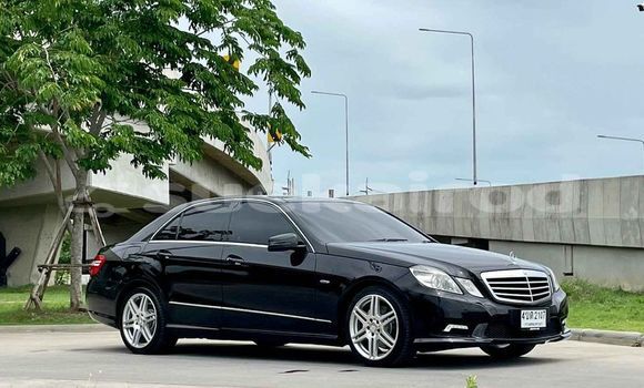 ซื้อ รถมือสอง Mercedes-Benz E-Classe สีดำ รถยนต์ ใน %{เมือง} ใน กรุงเทพมหานคร ซื้อ รถมือสอง Mercedes-Benz E-Classe สีดำ รถยนต์ ใน %{เมือง} ใน กรุงเทพมหานคร