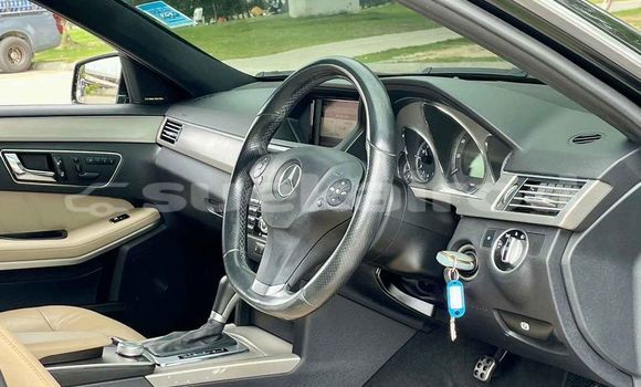 ซื้อ รถมือสอง Mercedes-Benz E-Classe สีดำ รถยนต์ ใน %{เมือง} ใน กรุงเทพมหานคร ซื้อ รถมือสอง Mercedes-Benz E-Classe สีดำ รถยนต์ ใน %{เมือง} ใน กรุงเทพมหานคร