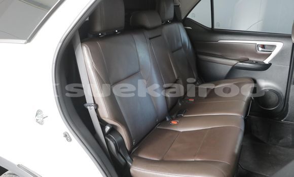 ซื้อ รถมือสอง Toyota Fortuner ขาว รถยนต์ ใน %{เมือง} ใน กรุงเทพมหานคร ซื้อ รถมือสอง Toyota Fortuner ขาว รถยนต์ ใน %{เมือง} ใน กรุงเทพมหานคร