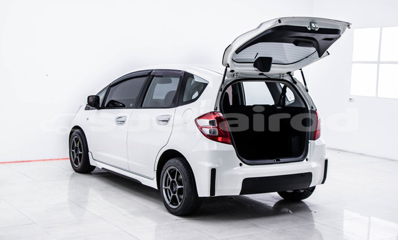 Buy Used Honda Jazz White Car in Bangkok in Bangkok Buy Used Honda Jazz White Car in Bangkok in Bangkok