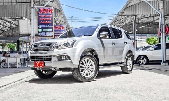 ซื้อ รถมือสอง Isuzu MU-X เงิน รถยนต์ ใน %{เมือง} ใน กรุงเทพมหานคร ซื้อ รถมือสอง Isuzu MU-X เงิน รถยนต์ ใน %{เมือง} ใน กรุงเทพมหานคร
