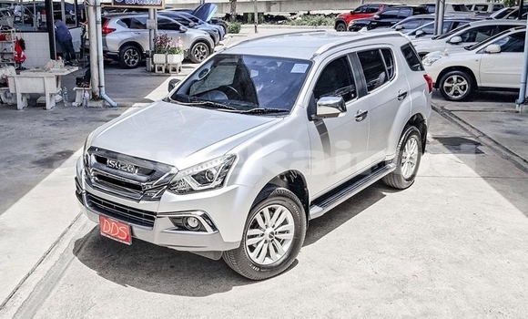 ซื้อ รถมือสอง Isuzu MU-X เงิน รถยนต์ ใน %{เมือง} ใน กรุงเทพมหานคร ซื้อ รถมือสอง Isuzu MU-X เงิน รถยนต์ ใน %{เมือง} ใน กรุงเทพมหานคร