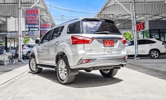 ซื้อ รถมือสอง Isuzu MU-X เงิน รถยนต์ ใน %{เมือง} ใน กรุงเทพมหานคร ซื้อ รถมือสอง Isuzu MU-X เงิน รถยนต์ ใน %{เมือง} ใน กรุงเทพมหานคร