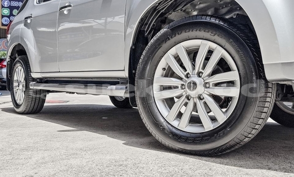 ซื้อ รถมือสอง Isuzu MU-X เงิน รถยนต์ ใน %{เมือง} ใน กรุงเทพมหานคร ซื้อ รถมือสอง Isuzu MU-X เงิน รถยนต์ ใน %{เมือง} ใน กรุงเทพมหานคร