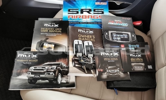 ซื้อ รถมือสอง Isuzu MU-X เงิน รถยนต์ ใน %{เมือง} ใน กรุงเทพมหานคร ซื้อ รถมือสอง Isuzu MU-X เงิน รถยนต์ ใน %{เมือง} ใน กรุงเทพมหานคร