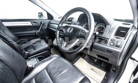 Buy Used Honda CR-V White Car in Bangkok in Bangkok Buy Used Honda CR-V White Car in Bangkok in Bangkok