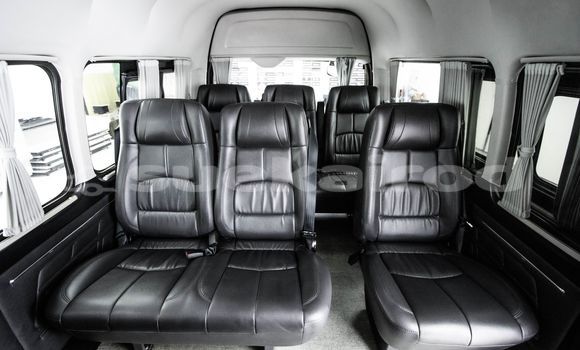 Buy Used Toyota Commuter Other Car in Bangkok in Bangkok Buy Used Toyota Commuter Other Car in Bangkok in Bangkok