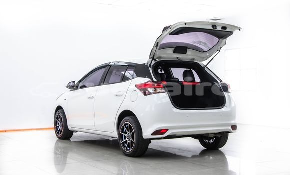 ซื้อ รถมือสอง Toyota Yaris ขาว รถยนต์ ใน %{เมือง} ใน กรุงเทพมหานคร ซื้อ รถมือสอง Toyota Yaris ขาว รถยนต์ ใน %{เมือง} ใน กรุงเทพมหานคร