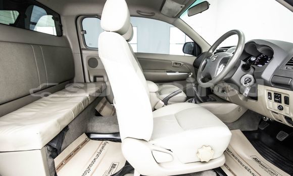 Buy Used Toyota Hiluxe VIGO Brown Car in Bangkok in Bangkok Buy Used Toyota Hiluxe VIGO Brown Car in Bangkok in Bangkok