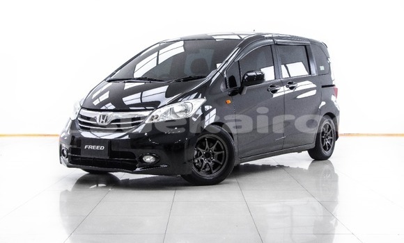 ซื้อ รถมือสอง Honda Freed สีดำ รถยนต์ ใน %{เมือง} ใน กรุงเทพมหานคร