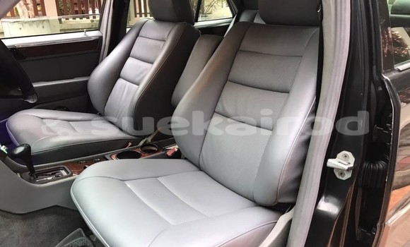 ซื้อ รถมือสอง Mercedes-Benz E-Classe สีดำ รถยนต์ ใน %{เมือง} ใน นนทบุรี ซื้อ รถมือสอง Mercedes-Benz E-Classe สีดำ รถยนต์ ใน %{เมือง} ใน นนทบุรี