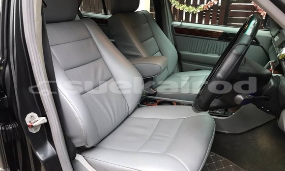 ซื้อ รถมือสอง Mercedes-Benz E-Classe สีดำ รถยนต์ ใน %{เมือง} ใน นนทบุรี ซื้อ รถมือสอง Mercedes-Benz E-Classe สีดำ รถยนต์ ใน %{เมือง} ใน นนทบุรี