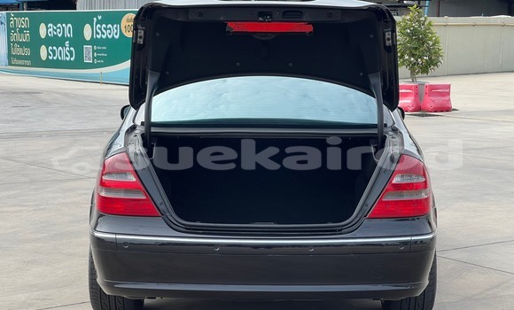 ซื้อ รถมือสอง Mercedes-Benz E-Classe สีดำ รถยนต์ ใน %{เมือง} ใน นนทบุรี ซื้อ รถมือสอง Mercedes-Benz E-Classe สีดำ รถยนต์ ใน %{เมือง} ใน นนทบุรี