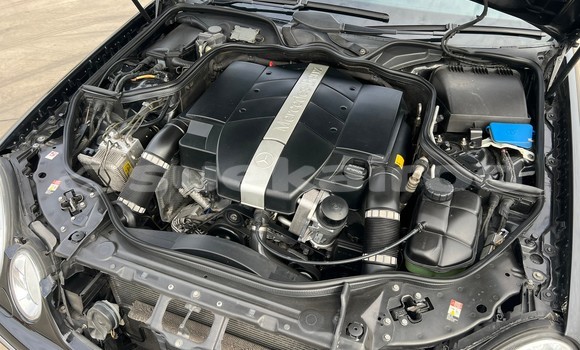 ซื้อ รถมือสอง Mercedes-Benz E-Classe สีดำ รถยนต์ ใน %{เมือง} ใน นนทบุรี ซื้อ รถมือสอง Mercedes-Benz E-Classe สีดำ รถยนต์ ใน %{เมือง} ใน นนทบุรี