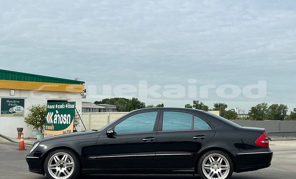 ซื้อ รถมือสอง Mercedes-Benz E-Classe สีดำ รถยนต์ ใน %{เมือง} ใน นนทบุรี ซื้อ รถมือสอง Mercedes-Benz E-Classe สีดำ รถยนต์ ใน %{เมือง} ใน นนทบุรี