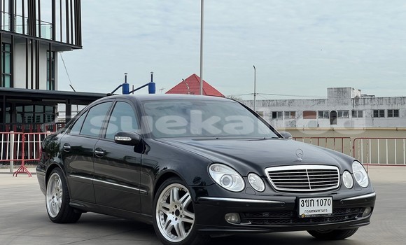 ซื้อ รถมือสอง Mercedes-Benz E-Classe สีดำ รถยนต์ ใน %{เมือง} ใน นนทบุรี ซื้อ รถมือสอง Mercedes-Benz E-Classe สีดำ รถยนต์ ใน %{เมือง} ใน นนทบุรี