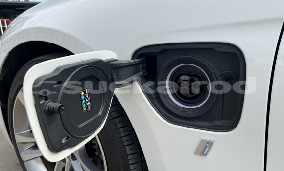 ซื้อ รถมือสอง BMW 3–Series ขาว รถยนต์ ใน %{เมือง} ใน นนทบุรี ซื้อ รถมือสอง BMW 3–Series ขาว รถยนต์ ใน %{เมือง} ใน นนทบุรี