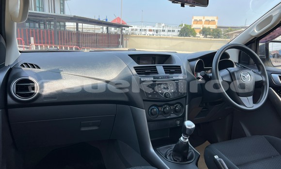 ซื้อ รถมือสอง Mazda BT-50 ขาว รถยนต์ ใน %{เมือง} ใน นนทบุรี ซื้อ รถมือสอง Mazda BT-50 ขาว รถยนต์ ใน %{เมือง} ใน นนทบุรี