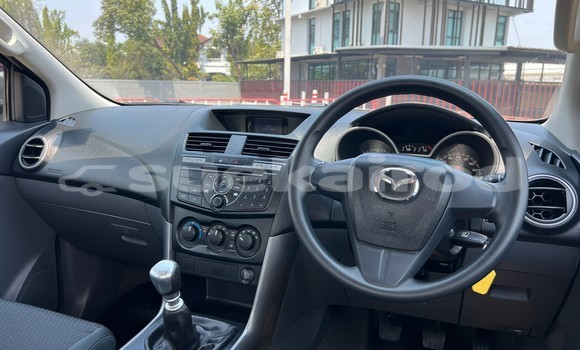 ซื้อ รถมือสอง Mazda BT-50 ขาว รถยนต์ ใน %{เมือง} ใน นนทบุรี ซื้อ รถมือสอง Mazda BT-50 ขาว รถยนต์ ใน %{เมือง} ใน นนทบุรี