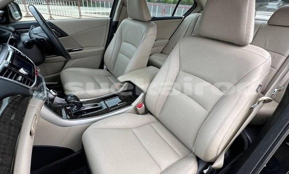 ซื้อ รถมือสอง Honda Accord สีดำ รถยนต์ ใน %{เมือง} ใน นนทบุรี ซื้อ รถมือสอง Honda Accord สีดำ รถยนต์ ใน %{เมือง} ใน นนทบุรี