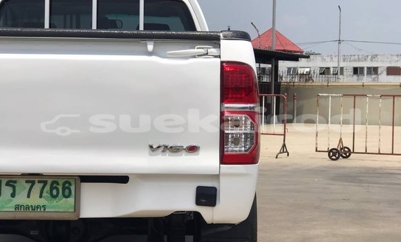 ซื้อ รถมือสอง Toyota Hiluxe VIGO ขาว รถยนต์ ใน %{เมือง} ใน นนทบุรี ซื้อ รถมือสอง Toyota Hiluxe VIGO ขาว รถยนต์ ใน %{เมือง} ใน นนทบุรี
