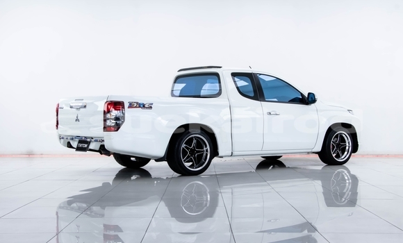 ซื้อ รถมือสอง Mitsubishi Triton ขาว รถยนต์ ใน %{เมือง} ใน นนทบุรี ซื้อ รถมือสอง Mitsubishi Triton ขาว รถยนต์ ใน %{เมือง} ใน นนทบุรี