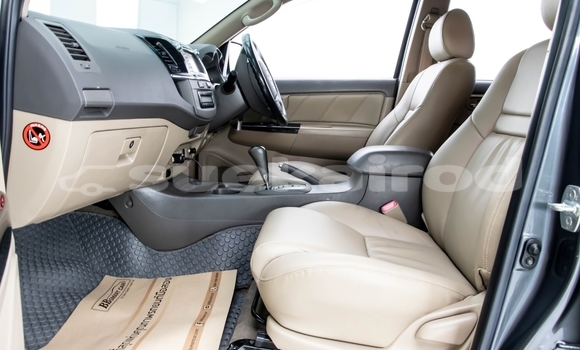 ซื้อ รถมือสอง Toyota Fortuner สีดำ รถยนต์ ใน %{เมือง} ใน นนทบุรี ซื้อ รถมือสอง Toyota Fortuner สีดำ รถยนต์ ใน %{เมือง} ใน นนทบุรี