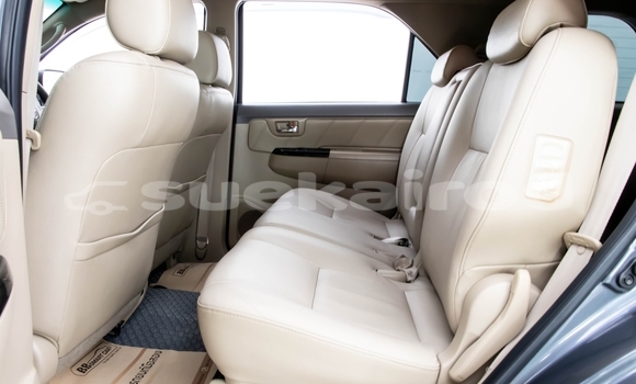 ซื้อ รถมือสอง Toyota Fortuner สีดำ รถยนต์ ใน %{เมือง} ใน นนทบุรี ซื้อ รถมือสอง Toyota Fortuner สีดำ รถยนต์ ใน %{เมือง} ใน นนทบุรี