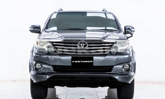 ซื้อ รถมือสอง Toyota Fortuner สีดำ รถยนต์ ใน %{เมือง} ใน นนทบุรี ซื้อ รถมือสอง Toyota Fortuner สีดำ รถยนต์ ใน %{เมือง} ใน นนทบุรี