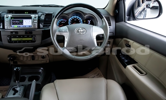 ซื้อ รถมือสอง Toyota Fortuner สีดำ รถยนต์ ใน %{เมือง} ใน นนทบุรี ซื้อ รถมือสอง Toyota Fortuner สีดำ รถยนต์ ใน %{เมือง} ใน นนทบุรี