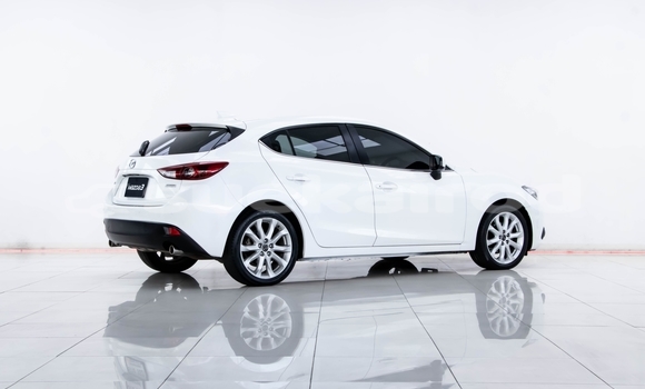 ซื้อ รถมือสอง Mazda 3 ขาว รถยนต์ ใน %{เมือง} ใน นนทบุรี ซื้อ รถมือสอง Mazda 3 ขาว รถยนต์ ใน %{เมือง} ใน นนทบุรี