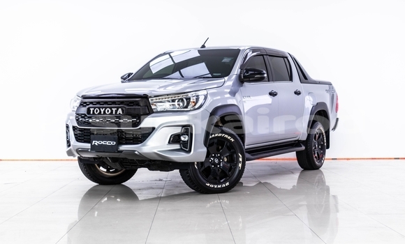 ซื้อ รถมือสอง Toyota Hiluxe Revo เงิน รถยนต์ ใน %{เมือง} ใน กรุงเทพมหานคร