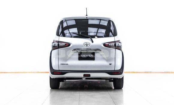 ซื้อ รถมือสอง Toyota Sienta อื่น ๆ รถยนต์ ใน %{เมือง} ใน กรุงเทพมหานคร ซื้อ รถมือสอง Toyota Sienta อื่น ๆ รถยนต์ ใน %{เมือง} ใน กรุงเทพมหานคร