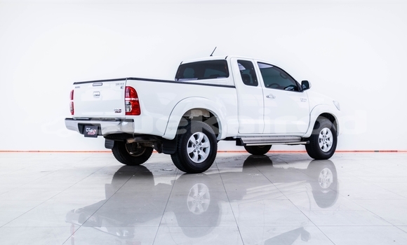 Buy Used Toyota Hiluxe VIGO White Car in Bangkok in Bangkok Buy Used Toyota Hiluxe VIGO White Car in Bangkok in Bangkok