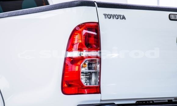 Buy Used Toyota Hiluxe VIGO White Car in Bangkok in Bangkok Buy Used Toyota Hiluxe VIGO White Car in Bangkok in Bangkok