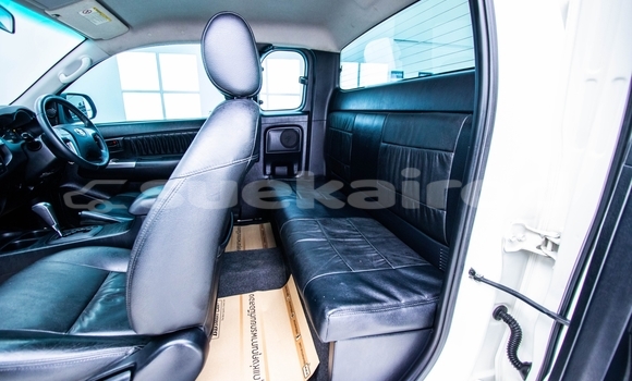 Buy Used Toyota Hiluxe VIGO White Car in Bangkok in Bangkok Buy Used Toyota Hiluxe VIGO White Car in Bangkok in Bangkok