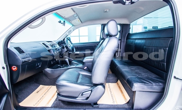 Buy Used Toyota Hiluxe VIGO White Car in Bangkok in Bangkok Buy Used Toyota Hiluxe VIGO White Car in Bangkok in Bangkok