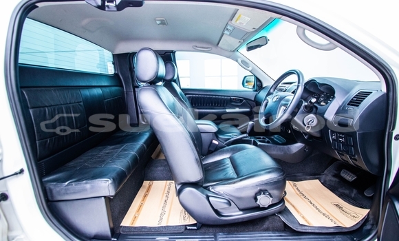 Buy Used Toyota Hiluxe VIGO White Car in Bangkok in Bangkok Buy Used Toyota Hiluxe VIGO White Car in Bangkok in Bangkok