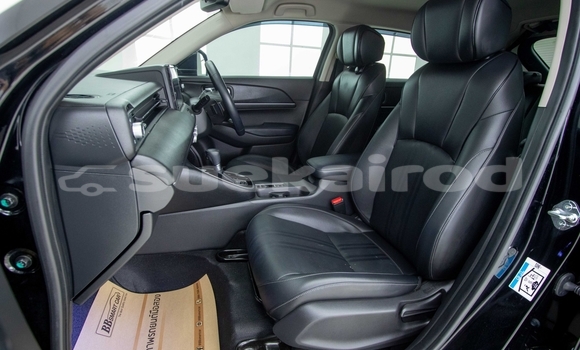 Buy Used Honda HR-V Black Car in Samut Sakhon in Samut Sakhon Buy Used Honda HR-V Black Car in Samut Sakhon in Samut Sakhon