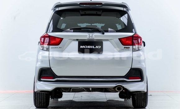 ซื้อ รถมือสอง Honda Mobilio เงิน รถยนต์ ใน %{เมือง} ใน สมุทรสาคร ซื้อ รถมือสอง Honda Mobilio เงิน รถยนต์ ใน %{เมือง} ใน สมุทรสาคร