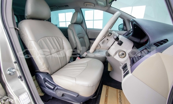 Buy Used Mitsubishi Space Wagon Silver Car in Samut Sakhon in Samut Sakhon Buy Used Mitsubishi Space Wagon Silver Car in Samut Sakhon in Samut Sakhon