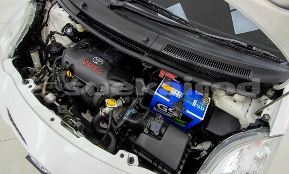 Buy Used Toyota Yaris White Car in Samut Sakhon in Samut Sakhon Buy Used Toyota Yaris White Car in Samut Sakhon in Samut Sakhon