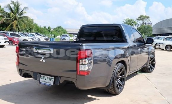 ซื้อ รถมือสอง Mitsubishi Triton สีดำ รถยนต์ ใน %{เมือง} ใน อุดรธานี ซื้อ รถมือสอง Mitsubishi Triton สีดำ รถยนต์ ใน %{เมือง} ใน อุดรธานี