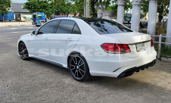 ซื้อ รถนำเข้า Mercedes-Benz E-Classe ขาว รถยนต์ ใน %{เมือง} ใน กรุงเทพมหานคร ซื้อ รถนำเข้า Mercedes-Benz E-Classe ขาว รถยนต์ ใน %{เมือง} ใน กรุงเทพมหานคร