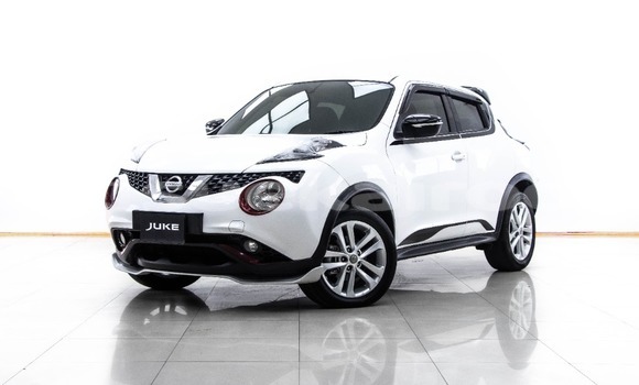 ซื้อ รถมือสอง Nissan Juke ขาว รถยนต์ ใน %{เมือง} ใน กรุงเทพมหานคร
